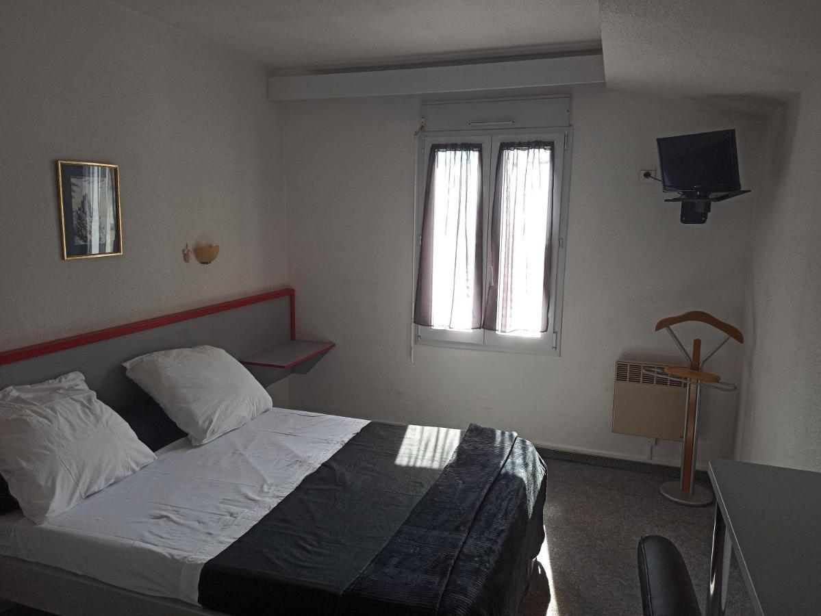 Hotel La Pierre Blanche Luzenac Esterno foto